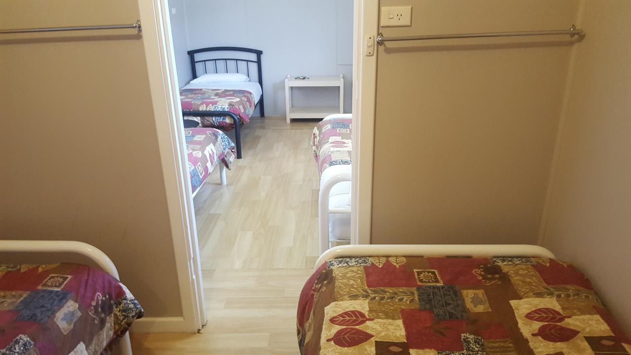 Tingle All Over Budget Accommodation Волпол Екстер'єр фото