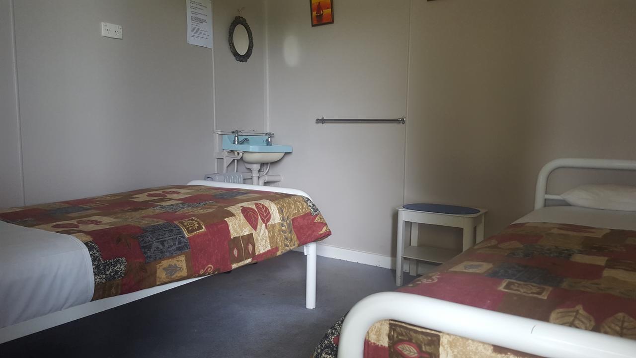 Tingle All Over Budget Accommodation Волпол Екстер'єр фото