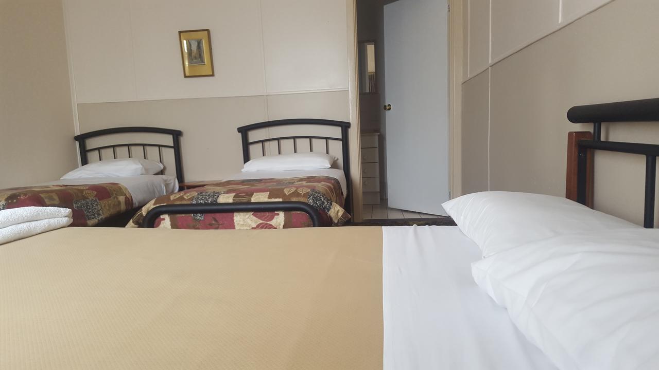Tingle All Over Budget Accommodation Волпол Екстер'єр фото
