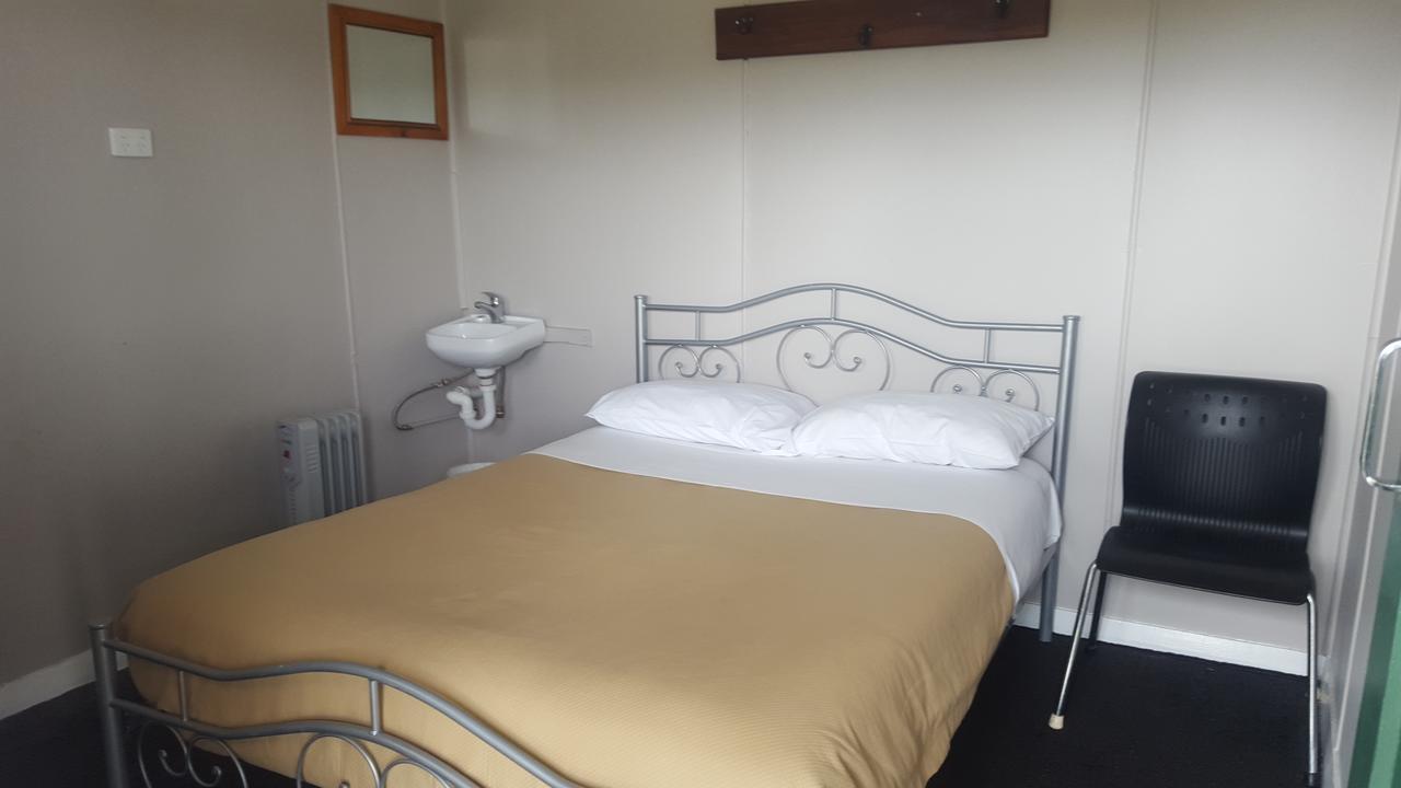 Tingle All Over Budget Accommodation Волпол Екстер'єр фото